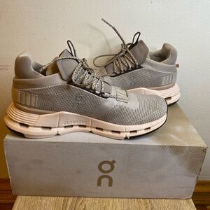 ON Women's Athletic Shoes - Gray